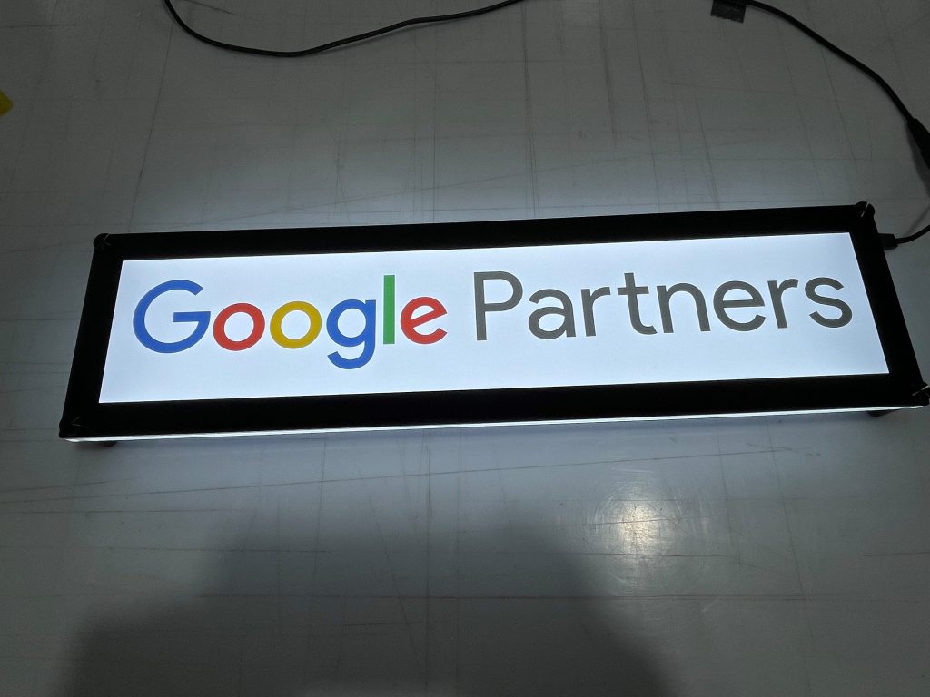 Google Partners Lumen Series Signage